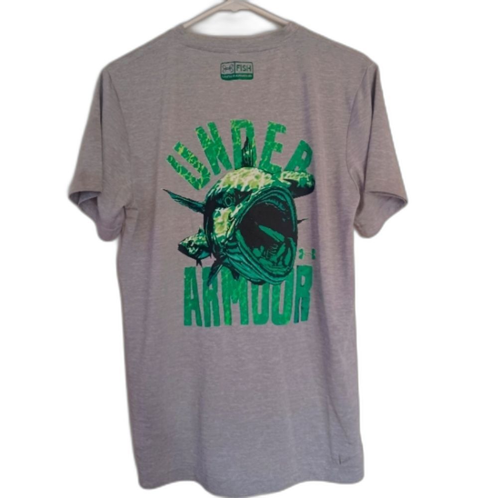 Under armour Bass Fish heat gear t-shirt size M